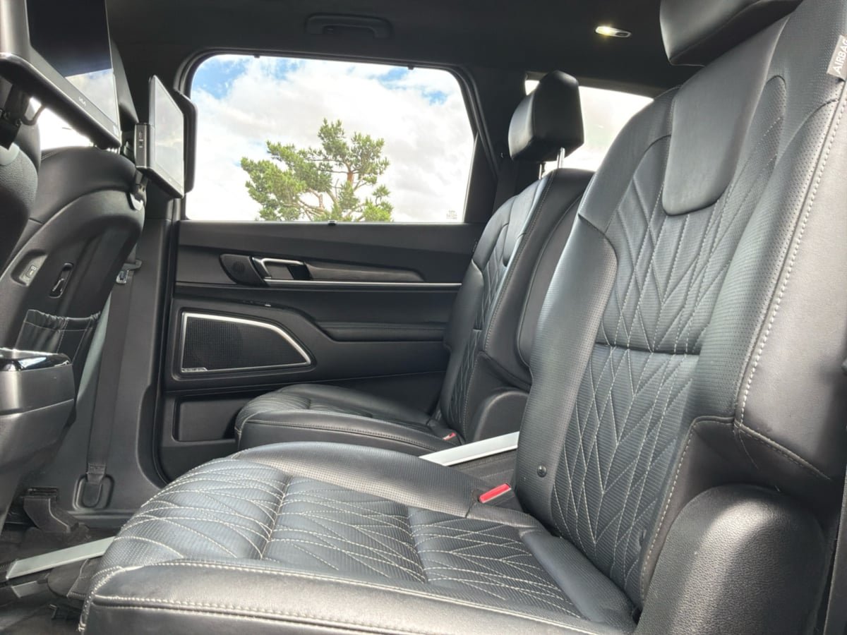 Used 2023 Kia Telluride SX Prestige X-Pro AWD/4WD image 19