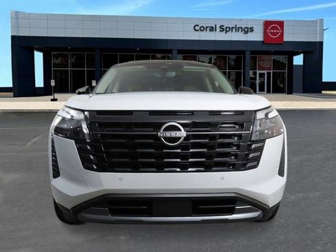 New 2026 Nissan Pathfinder Platinum w/ Cargo Package AWD/4WD image 8