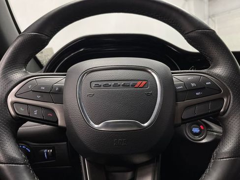 Used 2024 Dodge Durango SXT w/ 3rd Row Seating Group image 15