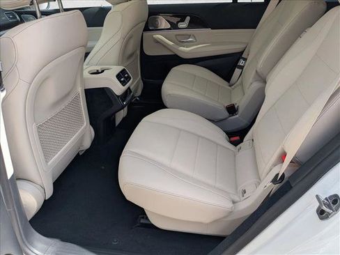 New 2026 Mercedes-Benz GLS 450 4MATIC image 15