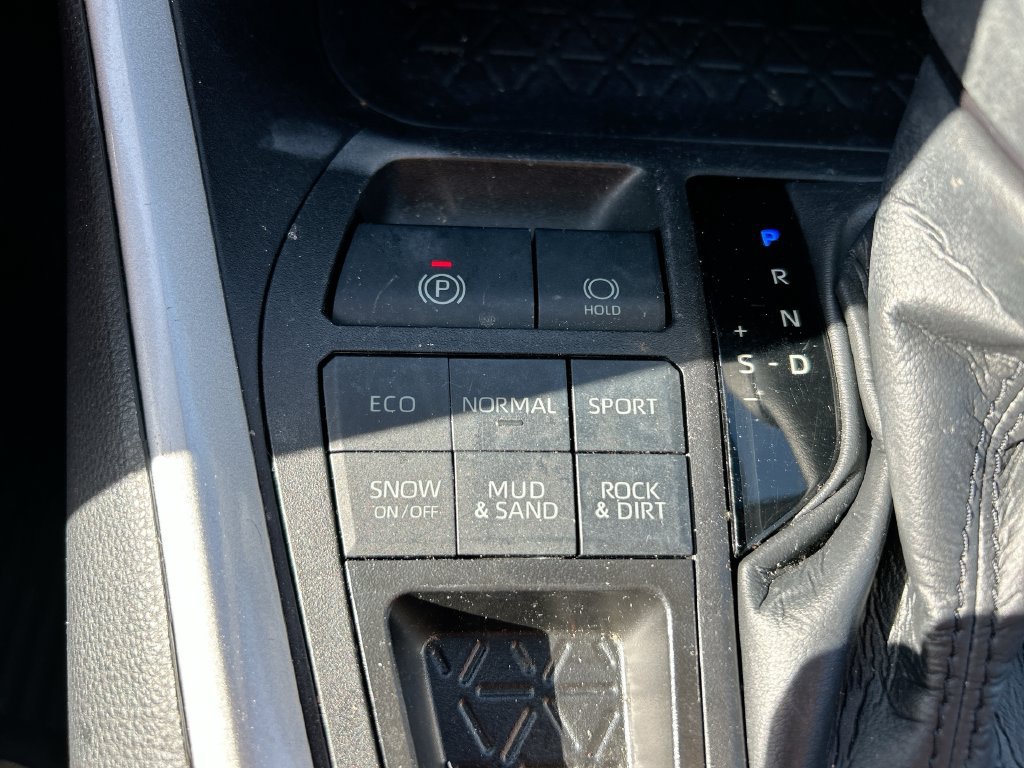 Used 2023 Toyota RAV4 XLE w/ Convenience Package AWD/4WD image 35
