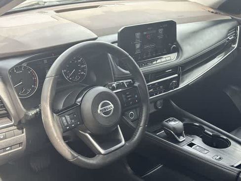Used 2021 Nissan Rogue SL w/ Premium Package FWD image 2