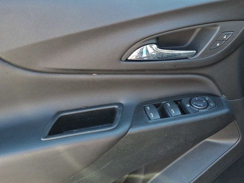 Used 2023 Chevrolet Equinox LT w/ LPO, Floor Liner Package image 12