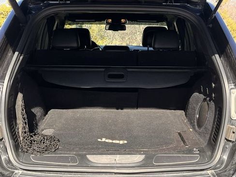 Used 2015 Jeep Grand Cherokee Overland image 30