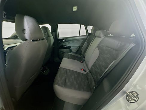 Used 2022 Volkswagen ID.4 Pro image 28