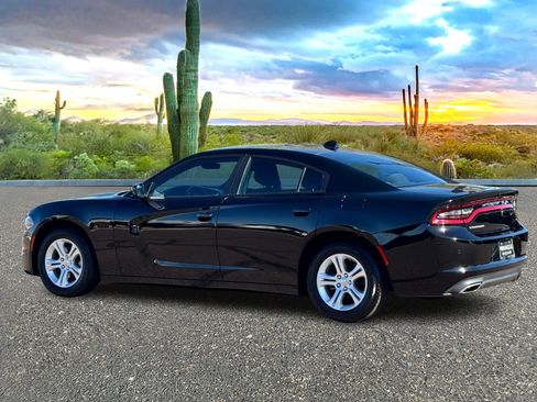 Used 2023 Dodge Charger SXT image 4