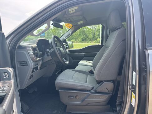 Used 2025 Ford F150 XLT w/ Equipment Group 301A Standard AWD/4WD image 16