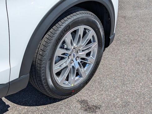 New 2026 Ford Explorer Platinum RWD image 13