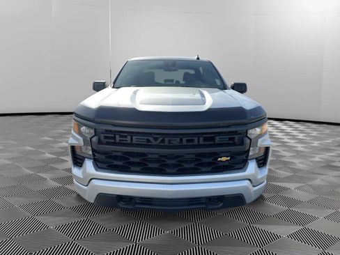 Used 2022 Chevrolet Silverado 1500 Custom image 2