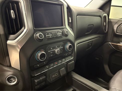 Used 2021 Chevrolet Silverado 1500 RST image 26