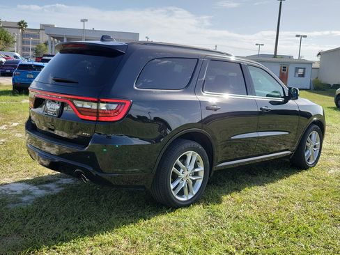 Used 2023 Dodge Durango GT image 4