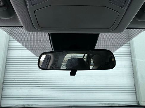 Used 2025 Toyota RAV4 XLE image 18