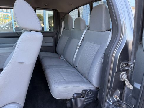Used 2011 Ford F150 XLT w/ XLT Chrome Pkg AWD/4WD image 15