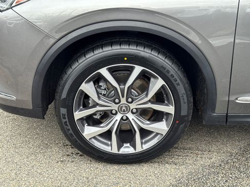 Used 2024 Acura MDX SH-AWD w/ Technology Package image 10
