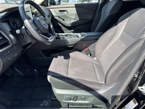 Used 2023 Nissan Rogue SV FWD image 14