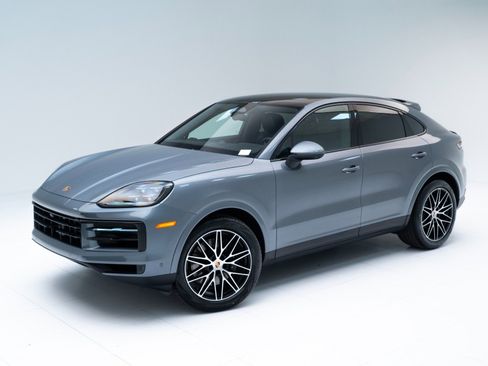 Certified 2026 Porsche Cayenne GTS AWD/4WD image 1