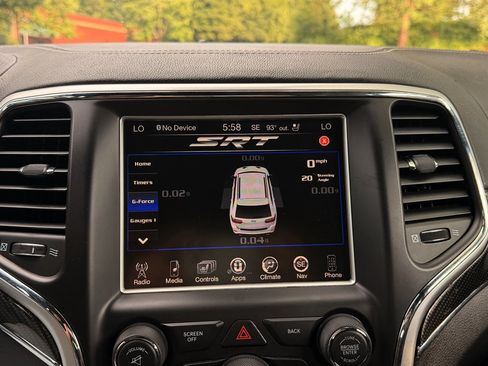 Used 2015 Jeep Grand Cherokee SRT AWD/4WD image 25