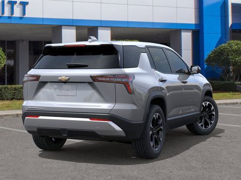 New 2026 Chevrolet Equinox LT w/ LPO, Floor Liner Package image 4