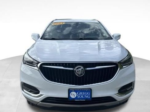 Used 2021 Buick Enclave Essence w/ Sound and Sites Package AWD/4WD image 10