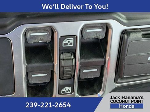 Used 2019 Jeep Wrangler Unlimited Sport S AWD/4WD image 19