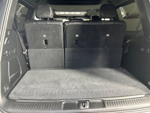 Used 2022 Jeep Wagoneer Series II w/ Premium Group I image 23