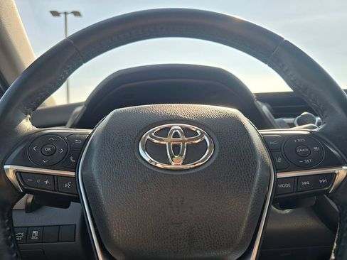 Used 2019 Toyota Camry XSE FWD image 19