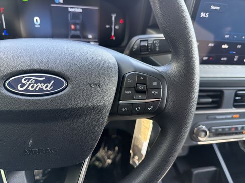 Used 2025 Ford Maverick XL FWD image 20