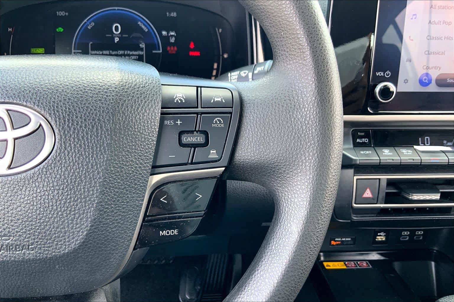 Used 2025 Toyota Camry LE FWD image 24