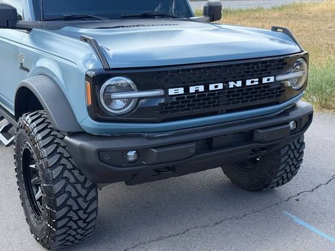 Used 2022 Ford Bronco Wildtrak AWD/4WD image 3
