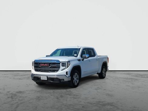 Used 2024 GMC Sierra 1500 SLT RWD image 4