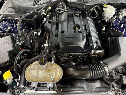 Used 2019 Ford Mustang Coupe image 25