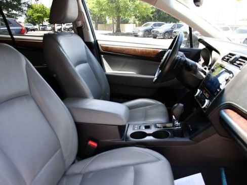 Used 2019 Subaru Outback 2.5i Limited w/ Popular Package #2 AWD/4WD image 23
