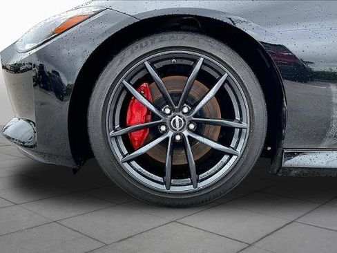 Certified 2025 Nissan Z Performance w/ Floor Mat Package RWD image 11
