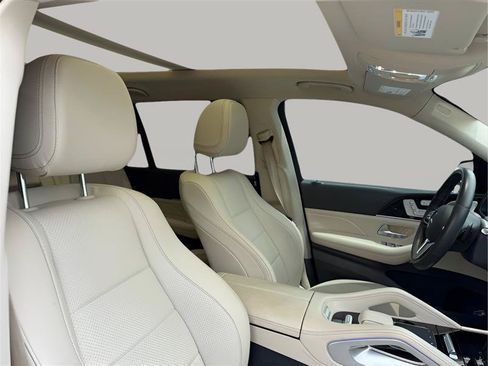 Used 2020 Mercedes-Benz GLS 450 4MATIC image 39