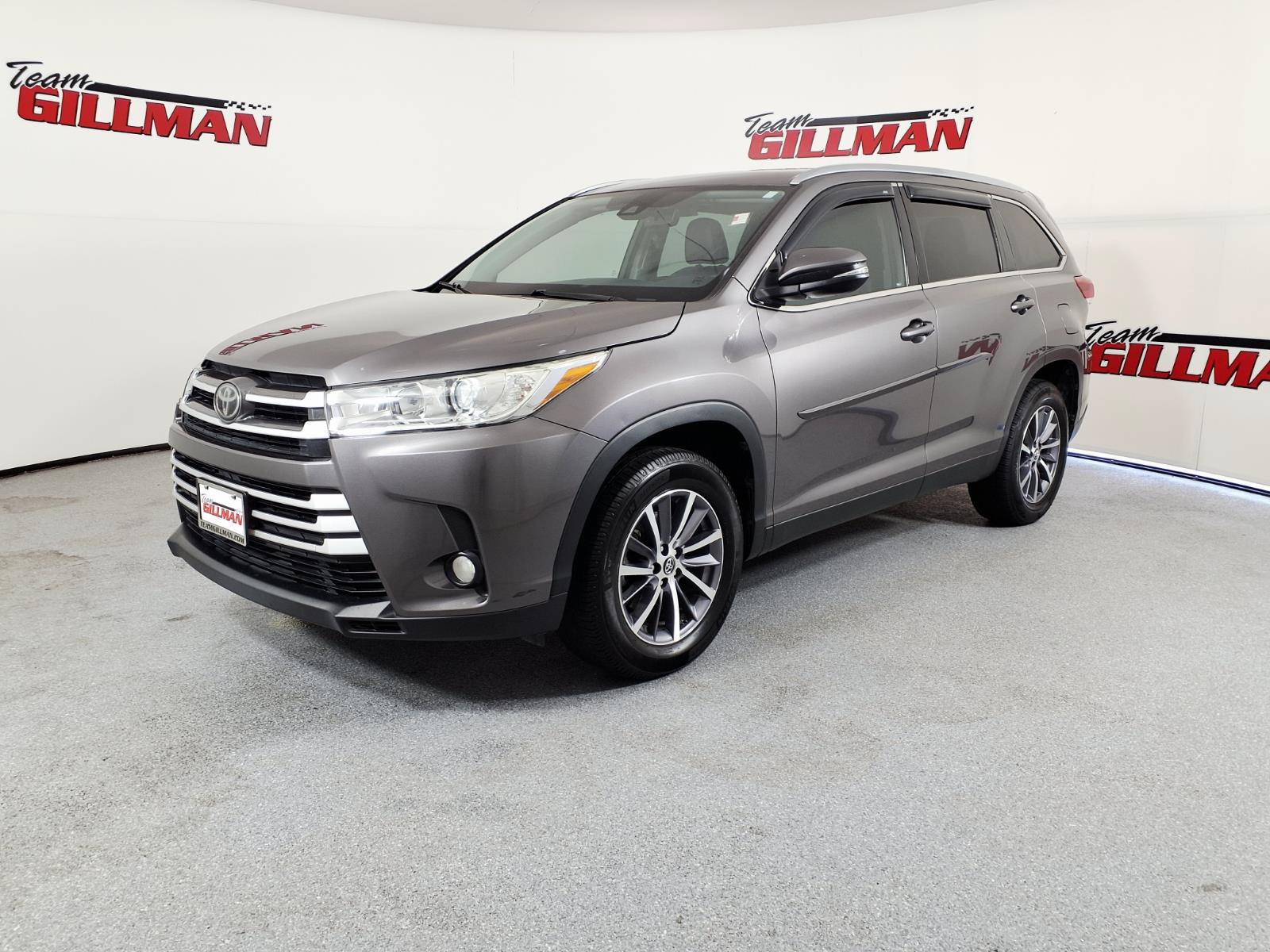 Used 2019 Toyota Highlander XLE FWD image 9