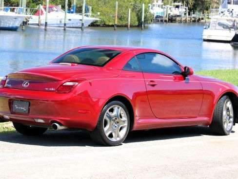 Used 2007 Lexus SC 430 Convertible image 3