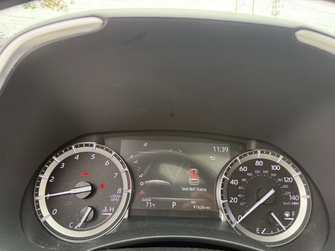 Used 2022 Toyota Highlander XLE image 25