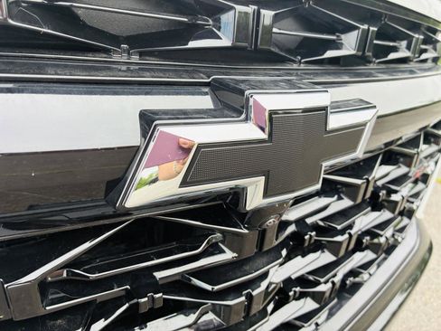 Used 2024 Chevrolet Traverse RS image 17