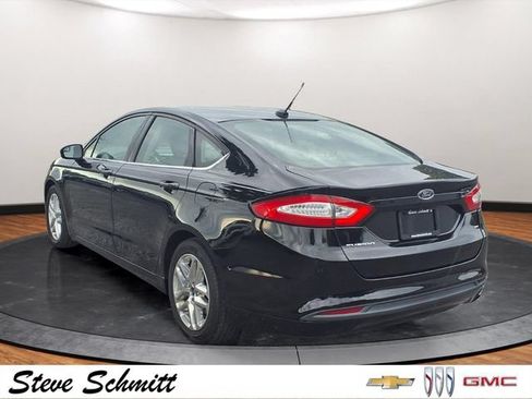 Used 2016 Ford Fusion SE FWD image 3