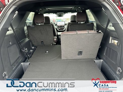 New 2025 Ford Explorer Platinum w/ LUX Leather Package AWD/4WD image 25