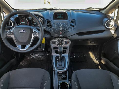 Used 2017 Ford Fiesta SE image 11