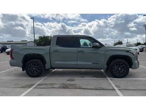 Used 2025 Toyota Tundra Platinum AWD/4WD image 4