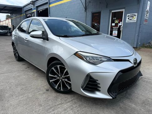 Used 2017 Toyota Corolla SE w/ Carpet Mat Package (TMS) image 1