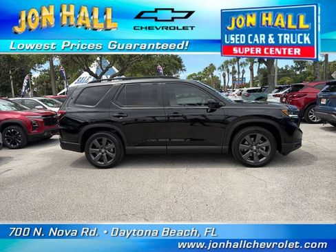 Used 2025 Honda Pilot Sport image 15