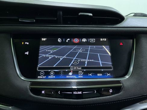 Used 2017 Cadillac XT5 Platinum w/ Driver Assist Package image 23