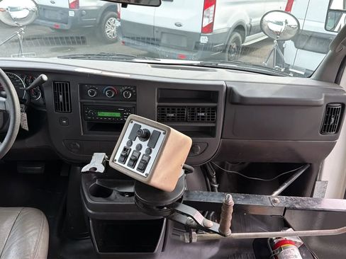 Used 2008 Chevrolet Express 3500 w/ School Bus Package image 16