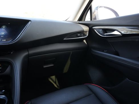 Used 2023 Buick Envision Essence w/ Sport Touring Package image 8