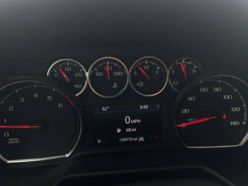 Used 2021 Chevrolet Suburban LS AWD/4WD image 15