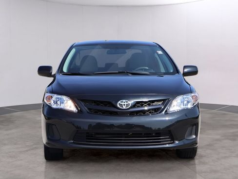 Used 2011 Toyota Corolla LE FWD image 2