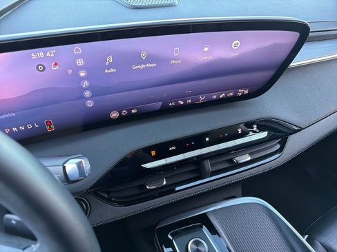 Used 2025 Buick Enclave Sport Touring image 31